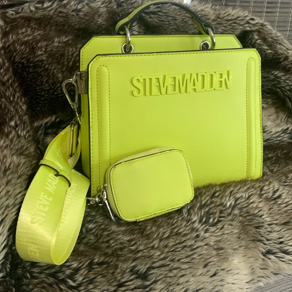Steve Madden Handbags - New Steve Madden Bevelyn Neon Viral TikTok Crossbody